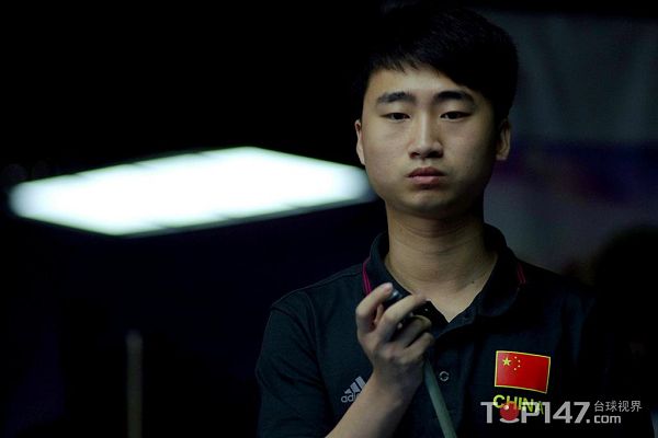 亚历山大满脸绝望！被35+18约基奇打烂！湖人第二+他的MVP全没了.