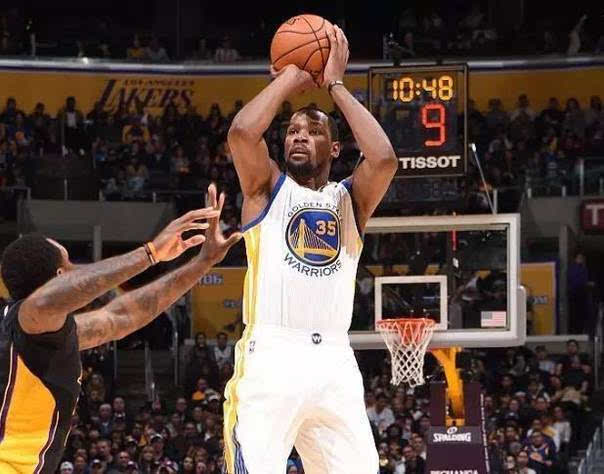 的表现尤其 的表现尤其