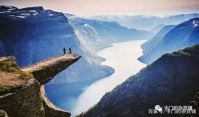 东契奇和戴维斯对交易感震惊 湖人胜快艇小牛再吞败.