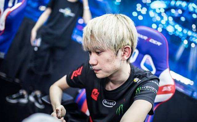 决定了看台 决定了看台